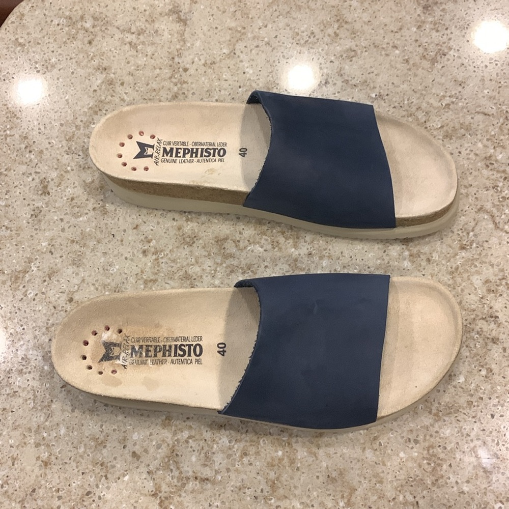 NWOT Mephisto Hanik in Navy Size 10 (40) - Picture 2 of 7